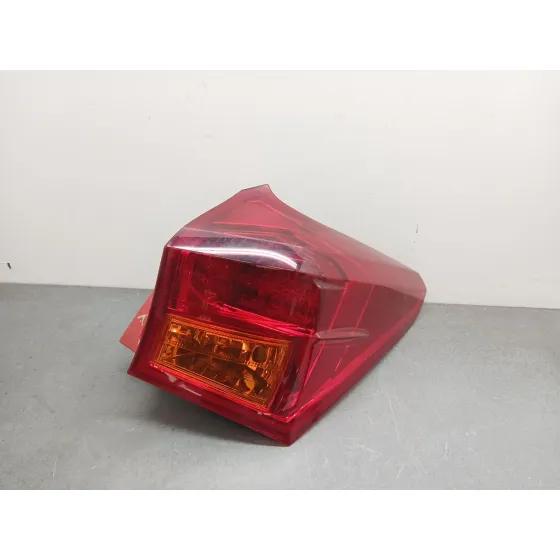Piloto Trasero Derecho para Toyota Auris Touring Sports (E18)