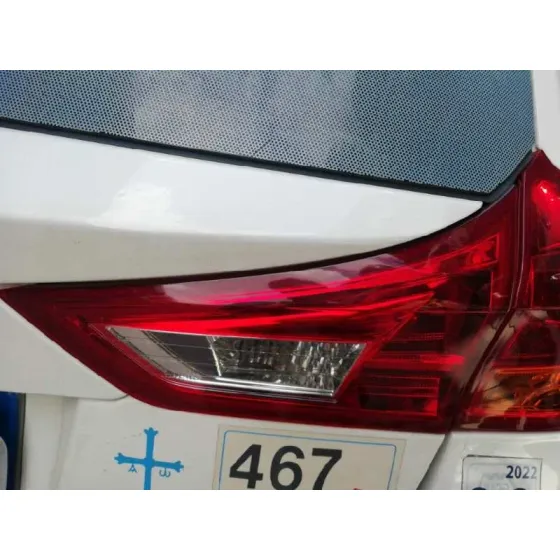 Piloto Trasero Derecho Interior para Toyota Auris Touring Sports (E18)