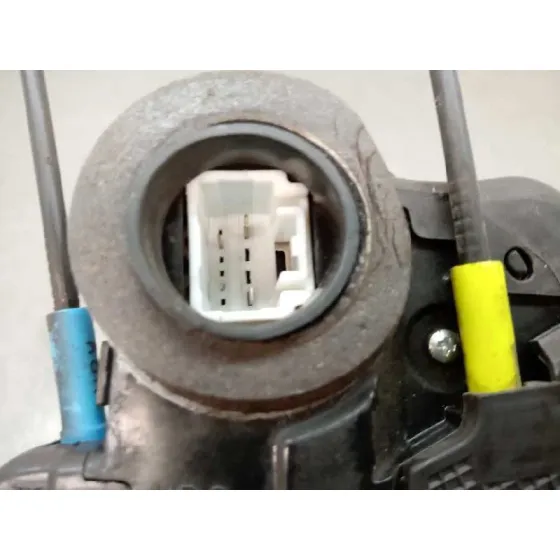 Cerradura Puerta Trasera Derecha para Toyota Auris Touring Sports (E18)