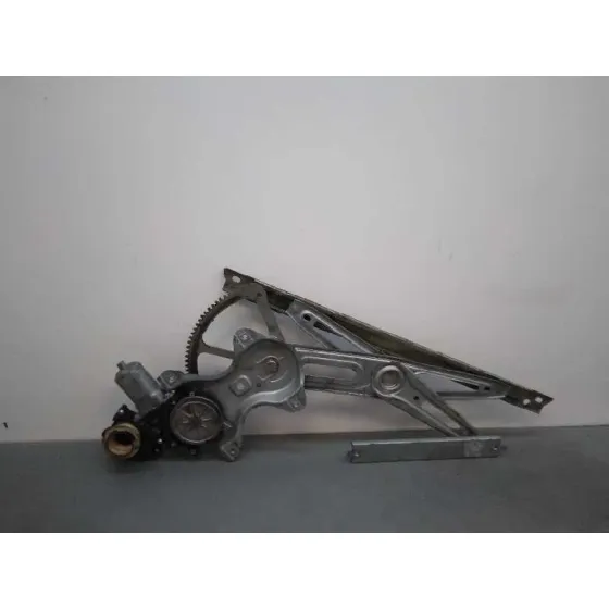 Elevalunas Delantero Derecho para Toyota Auris Touring Sports (E18)