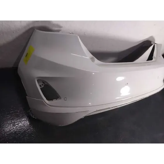 Paragolpes Trasero para Ford Fiesta (Ce1)
