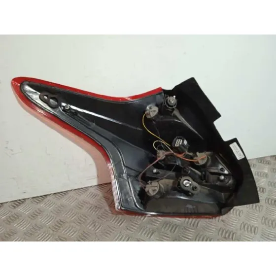 Piloto Trasero Derecho para Ford Focus Lim. (Cb8)