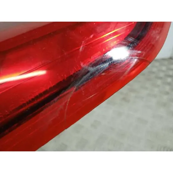 Piloto Trasero Derecho para Ford Focus Lim. (Cb8)