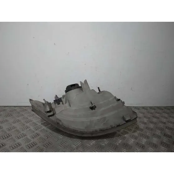 Faro Izquierdo para Renault Master Ii Phase 2 Caja Cerrada