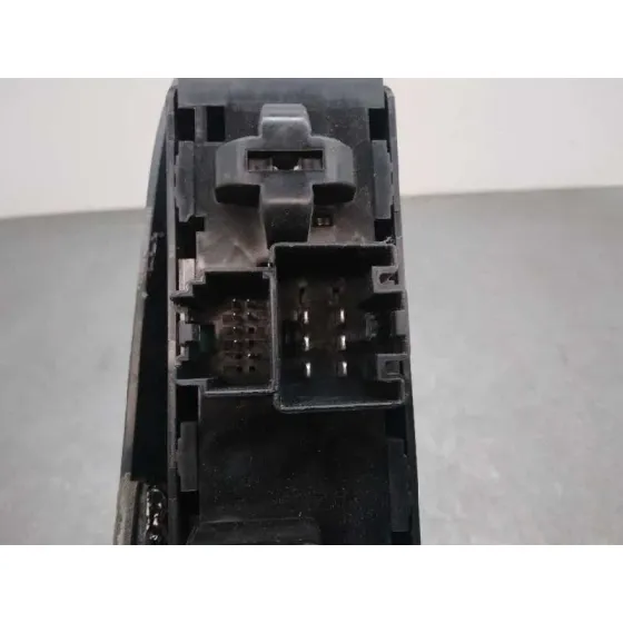 Mando Elevalunas Delantero Izquierdo para Ford Transit Courier