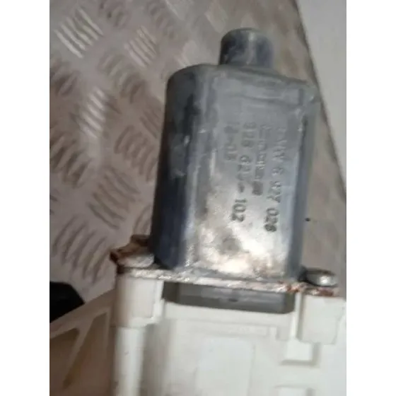 Elevalunas Delantero Derecho para Bmw X1 (E84)