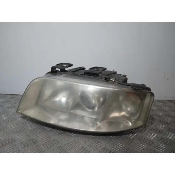 Faro Izquierdo para Audi A6 Berlina (4B2)