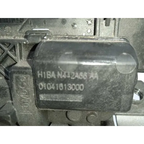 Cerradura Maletero / Porton para Ford Fiesta (Ce1)