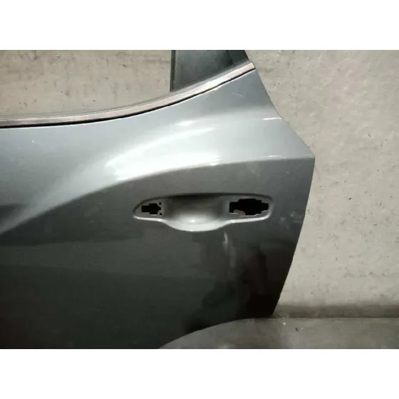 Puerta Trasera Izquierda para Ssangyong Tivoli