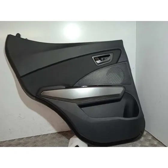 Guarnecido Puerta Trasera Izquierda para Ssangyong Tivoli