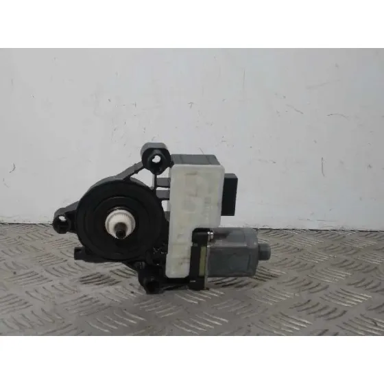Motor Elevalunas Trasero Derecho para Skoda Octavia Combi (5E5)