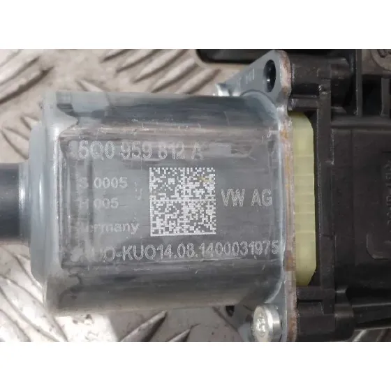Motor Elevalunas Trasero Derecho para Skoda Octavia Combi (5E5)
