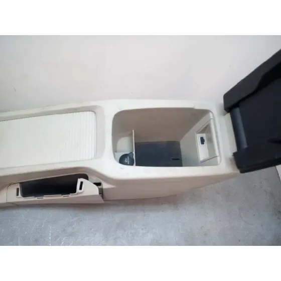 Apoyabrazos Central para Volvo V40