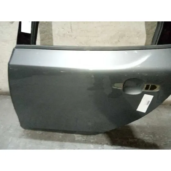 Puerta Trasera Izquierda para Volvo V40