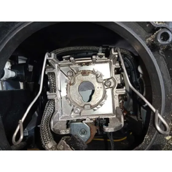 Faro Izquierdo para Audi A4 Avant (8E)