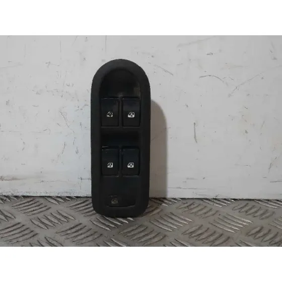 Mando Elevalunas Delantero Izquierdo para Renault Megane Ii Classic Berlina