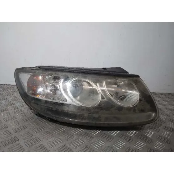 Faro Derecho para Hyundai Santa Fe (Bm)
