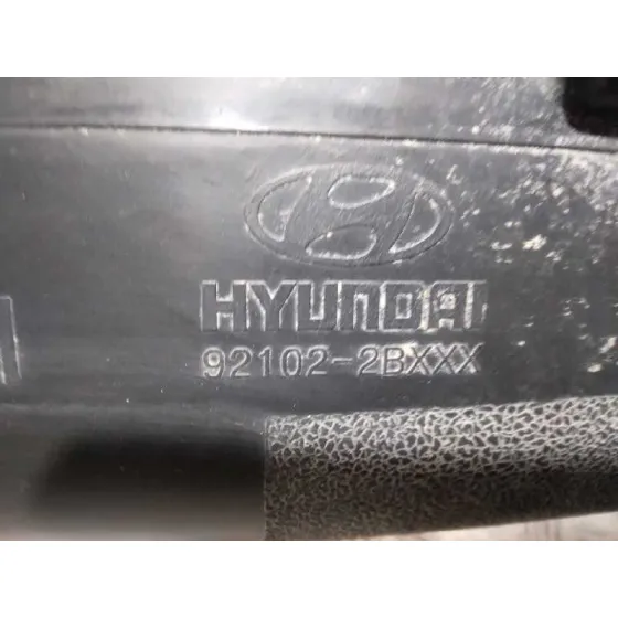 Faro Derecho para Hyundai Santa Fe (Bm)
