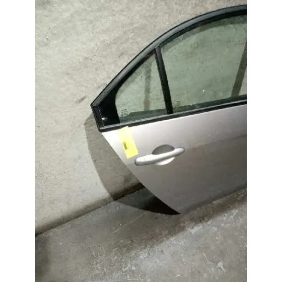 Puerta Trasera Derecha para Nissan Primera Berlina (P12)