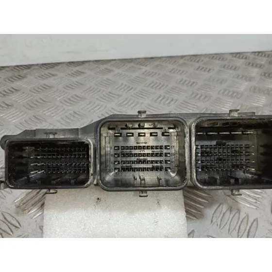 Centralita Motor Uce para Citroën C4 Lim.