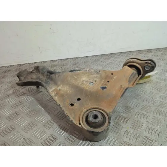 Brazo Suspension Inferior Delantero Derecho para Mercedes-Benz Vito Kasten