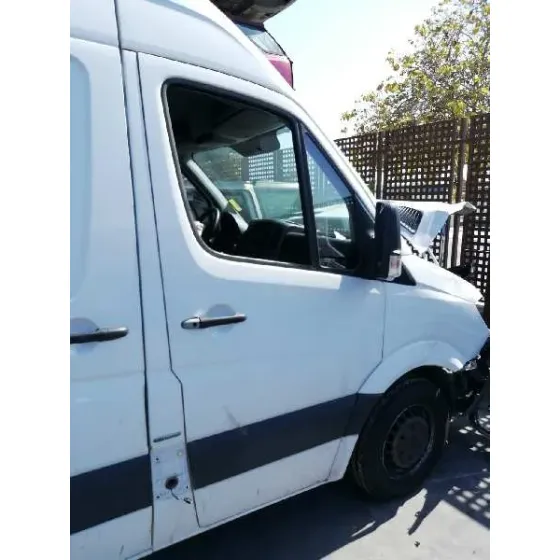Puerta Delantera Derecha para Mercedes-Benz Sprinterii Caja Cerrada (Desde 01.06)
