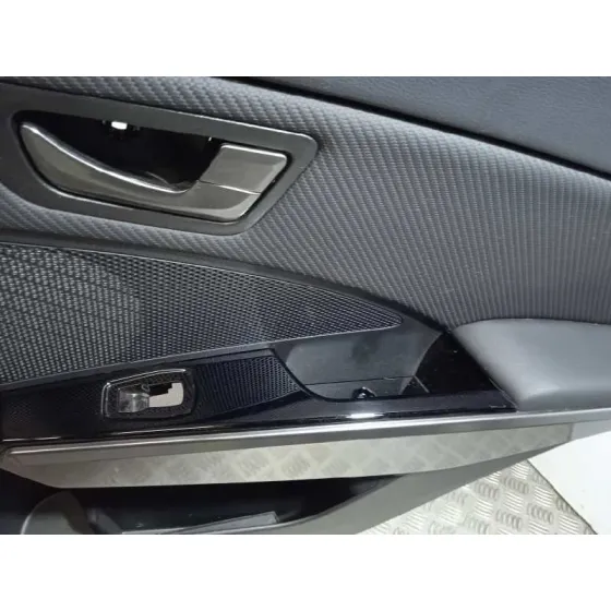 Guarnecido Puerta Trasera Derecha para Ssangyong Tivoli