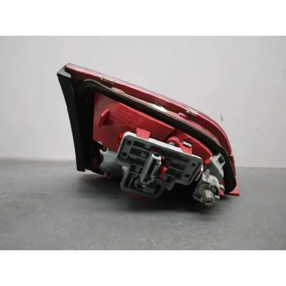 Piloto Trasero Derecho Interior para Audi A4 Avant (8K5) (2008)