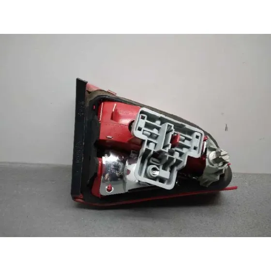 Piloto Trasero Derecho Interior para Audi A4 Avant (8K5) (2008)