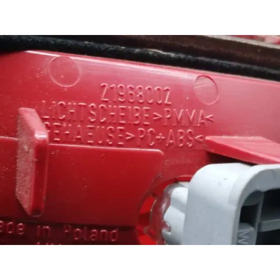 Piloto Trasero Derecho Interior para Audi A4 Avant (8K5) (2008)