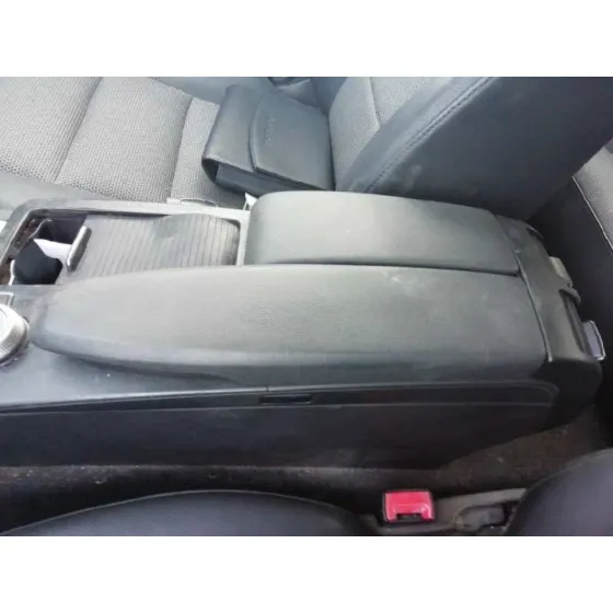 Apoyabrazos Central para Mercedes-Benz Clase C (W204) Berlina