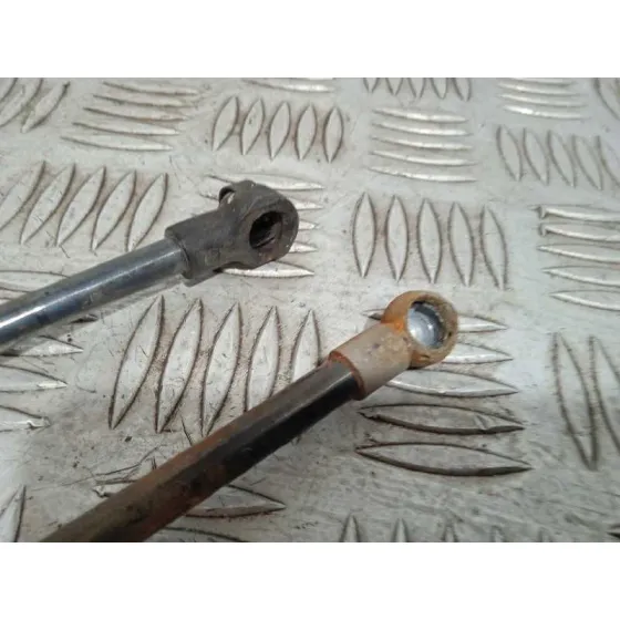 Amortiguadores Maletero / Porton para Honda Civic Berlina (Fn)