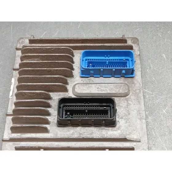 Centralita Motor Uce para Opel Corsa E