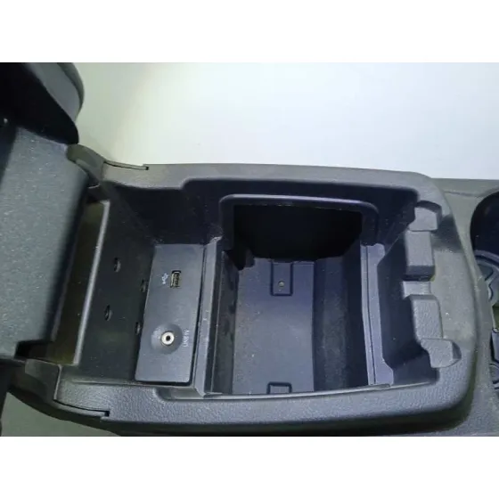 Apoyabrazos Central para Ford Focus Lim. (Cb8)