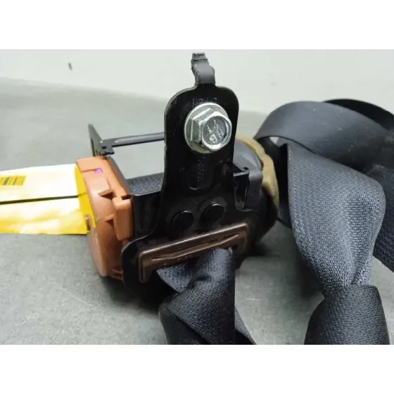 Cinturon Seguridad Trasero Central para Infiniti Q50
