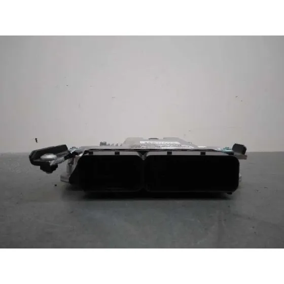 Centralita Motor Uce para Audi A4 Berlina (8E)