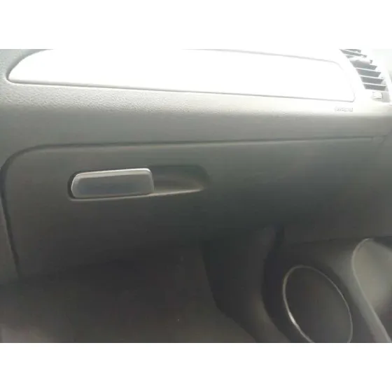 Guantera para Audi Q5 (8R)