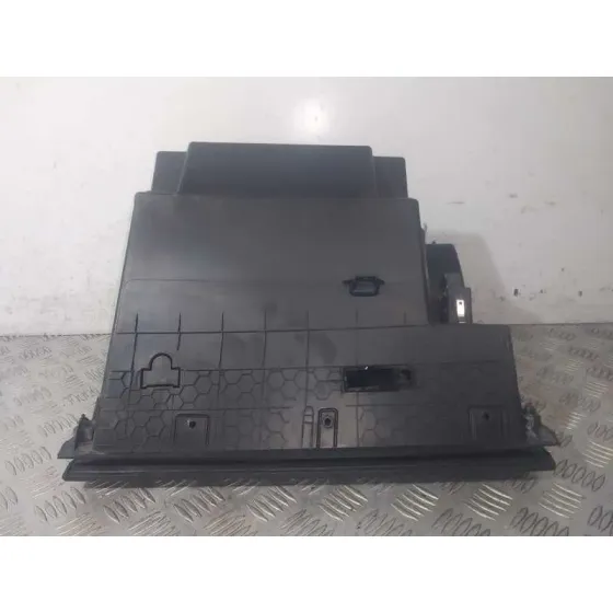 Guantera para Seat Leon (5F1)
