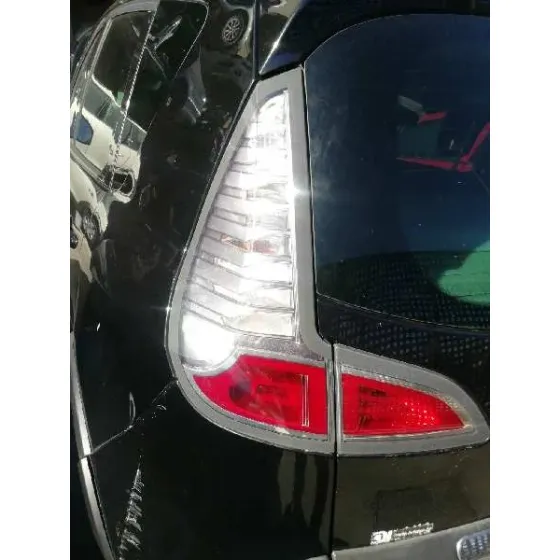 Piloto Trasero Izquierdo para Renault Scenic Iii