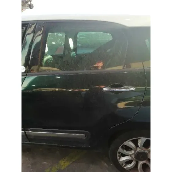 Puerta Trasera Izquierda para Fiat 500 L (330)