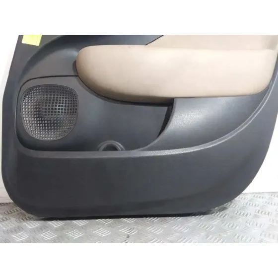 Guarnecido Puerta Delantera Derecha para Fiat 500 L (330)