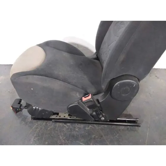 Asiento Delantero Derecho para Fiat 500 L (330)