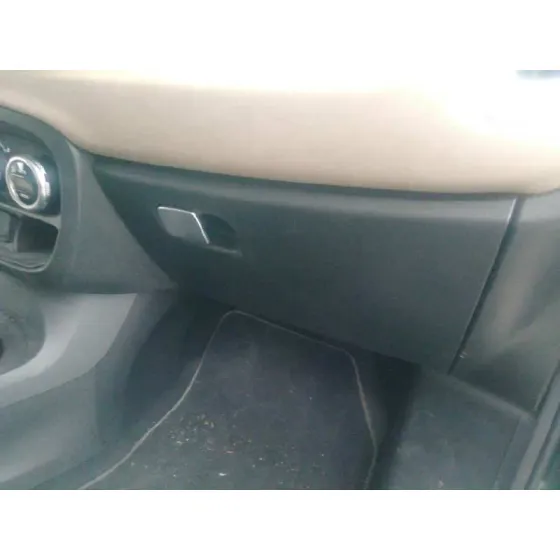 Guantera para Fiat 500 L (330)