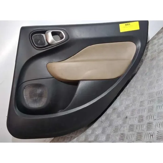 Guarnecido Puerta Trasera Derecha para Fiat 500 L (330)