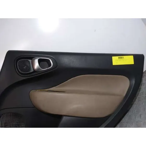 Guarnecido Puerta Trasera Derecha para Fiat 500 L (330)