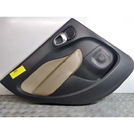 Guarnecido Puerta Trasera Izquierda para Fiat 500 L (330)