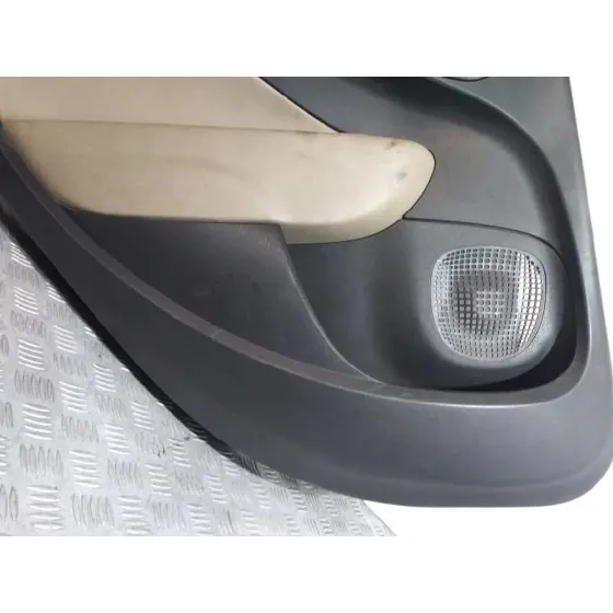 Guarnecido Puerta Trasera Izquierda para Fiat 500 L (330)
