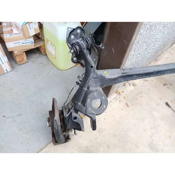 Puente Trasero para Fiat 500 L (330)
