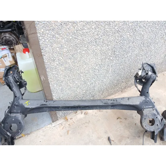 Puente Trasero para Fiat 500 L (330)