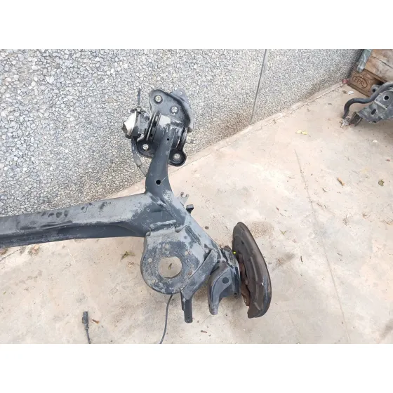 Puente Trasero para Fiat 500 L (330)